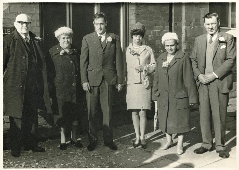 Carol Wilson & Keith Jones' wedding day, 29th October 1966 at Coventry Register Office - CLICK TO VIEW ZOOMED IMAGE Family image