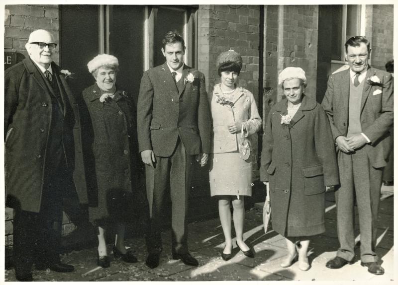 Carol Wilson & Keith Jones' wedding day, 29th October 1966 at Coventry Register Office - CLICK TO VIEW ZOOMED IMAGE Family image