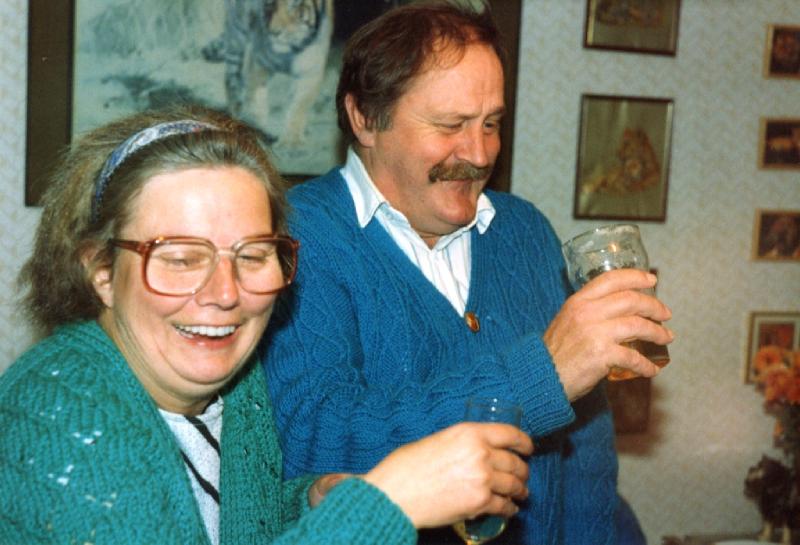Carol & Keith Jones' 25th Wedding Anniversary - 29th October 1991 - CLICK TO VIEW ZOOMED IMAGE Family image